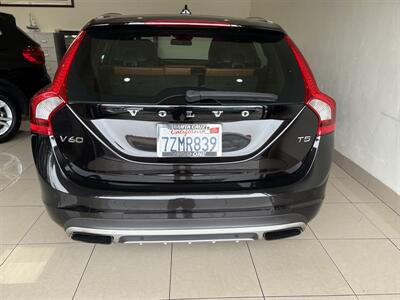 2015 Volvo V60 T5 Drive-E Premier   - Photo 3 - Santa Cruz, CA 95062
