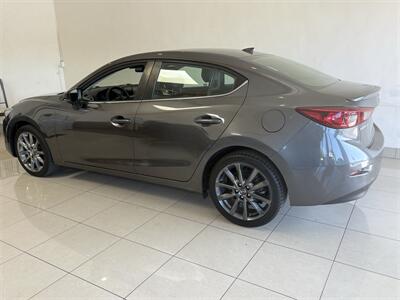 2018 MAZDA MAZDA3 Touring - Photo 2 - Santa Cruz, CA 95062