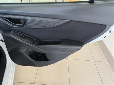 2019 Subaru Impreza 2.0i   - Photo 17 - Santa Cruz, CA 95062