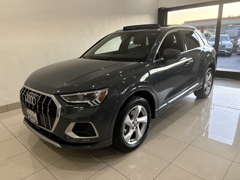 2020 Audi Q3 quattro Premium Plus  