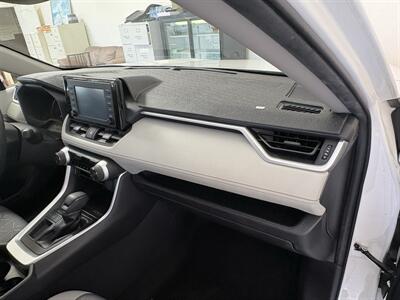 2019 Toyota RAV4 XLE - Photo 13 - Santa Cruz, CA 95062