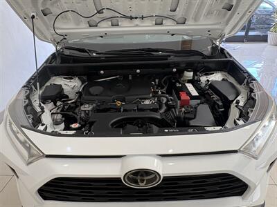 2019 Toyota RAV4 XLE - Photo 6 - Santa Cruz, CA 95062