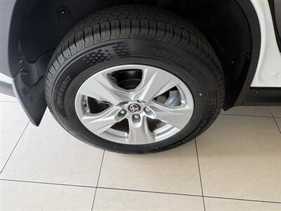 2019 Toyota RAV4 XLE - Photo 10 - Santa Cruz, CA 95062