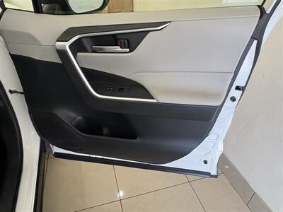 2019 Toyota RAV4 XLE - Photo 24 - Santa Cruz, CA 95062