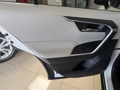 2019 Toyota RAV4 XLE - Photo 22 - Santa Cruz, CA 95062