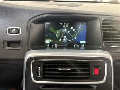 2016 Volvo V60 T5 Platinum   - Photo 10 - Santa Cruz, CA 95062