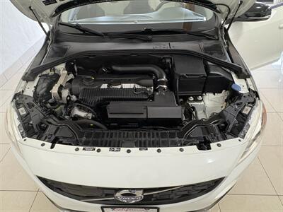 2016 Volvo V60 T5 Platinum   - Photo 6 - Santa Cruz, CA 95062