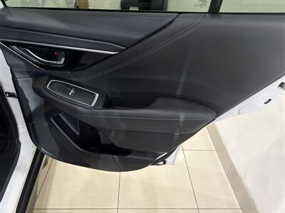 2022 Subaru Outback Limited   - Photo 12 - Santa Cruz, CA 95062