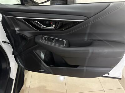 2022 Subaru Outback Limited   - Photo 13 - Santa Cruz, CA 95062