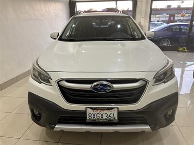 2022 Subaru Outback Limited   - Photo 4 - Santa Cruz, CA 95062