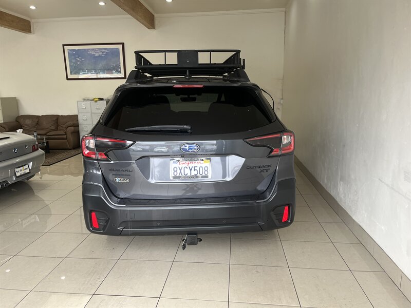 2020 Subaru Outback Onyx Edition photo 4