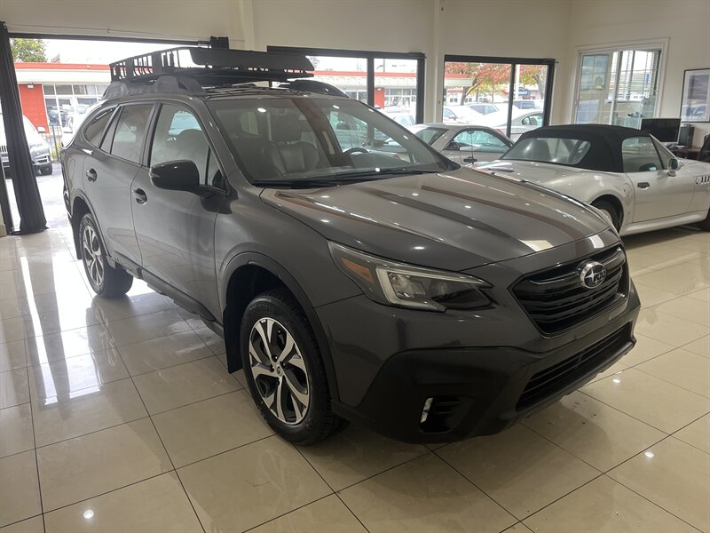 2020 Subaru Outback Onyx Edition photo 2