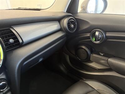 2015 MINI Hardtop 4 Door Cooper   - Photo 10 - Santa Cruz, CA 95062