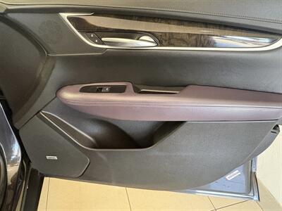 2017 Cadillac XT5 Premium Luxury   - Photo 19 - Santa Cruz, CA 95062