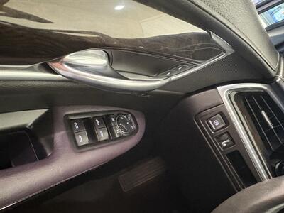 2017 Cadillac XT5 Premium Luxury   - Photo 11 - Santa Cruz, CA 95062