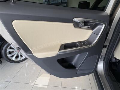 2016 Volvo XC60 T5 Drive-E Platinum   - Photo 25 - Santa Cruz, CA 95062