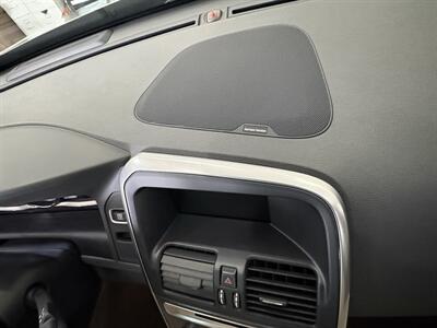 2016 Volvo XC60 T5 Drive-E Platinum   - Photo 16 - Santa Cruz, CA 95062