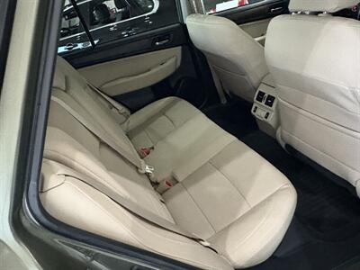 2019 Subaru Outback 2.5i Limited   - Photo 14 - Santa Cruz, CA 95062