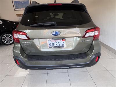 2019 Subaru Outback 2.5i Limited   - Photo 4 - Santa Cruz, CA 95062