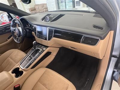 2017 Porsche Macan   - Photo 12 - Santa Cruz, CA 95062