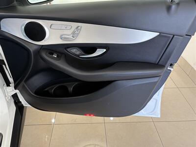2019 Mercedes-Benz GLC GLC 300   - Photo 11 - Santa Cruz, CA 95062
