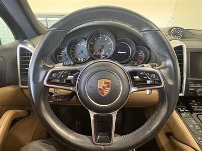2016 Porsche Cayenne   - Photo 11 - Santa Cruz, CA 95062