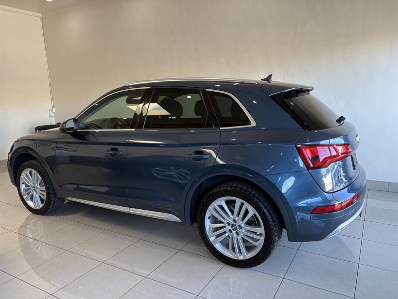 2018 Audi Q5 2.0T quattro Prestige  