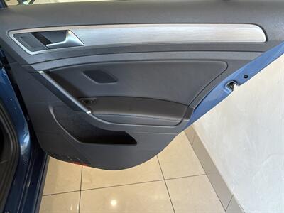 2015 Volkswagen Golf TSI S   - Photo 18 - Santa Cruz, CA 95062