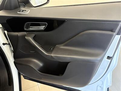 2019 Jaguar F-PACE 25t Premium - Photo 22 - Santa Cruz, CA 95062