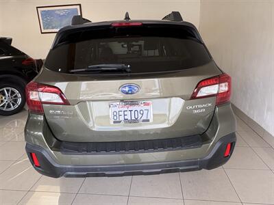 2018 Subaru Outback 3.6R Limited   - Photo 3 - Santa Cruz, CA 95062