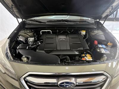 2018 Subaru Outback 3.6R Limited   - Photo 5 - Santa Cruz, CA 95062