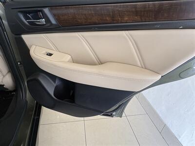 2018 Subaru Outback 3.6R Limited   - Photo 16 - Santa Cruz, CA 95062