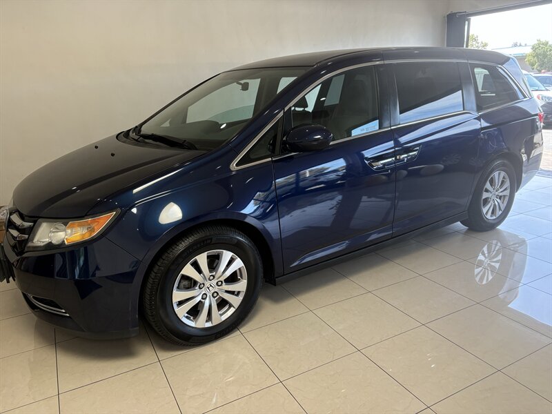 2016 Honda Odyssey SE  