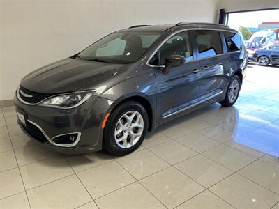 2018 Chrysler Pacifica Touring L   - Photo 1 - Santa Cruz, CA 95062