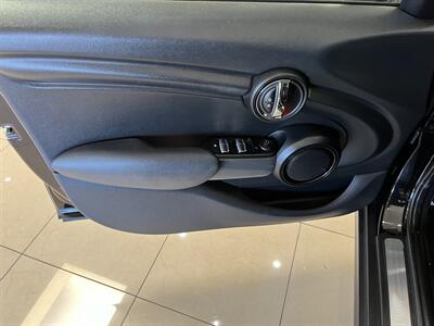 2015 MINI Cooper 5-door   - Photo 15 - Santa Cruz, CA 95062