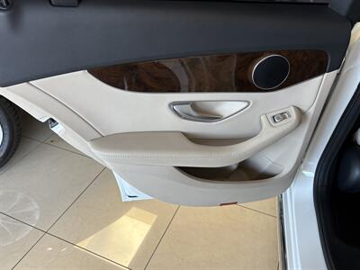 2017 Mercedes-Benz C 300   - Photo 18 - Santa Cruz, CA 95062