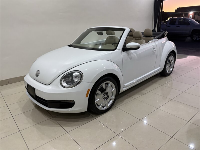 2014 Volkswagen Beetle Convertible 1.8T PZEV   - Photo 1 - Santa Cruz, CA 95062