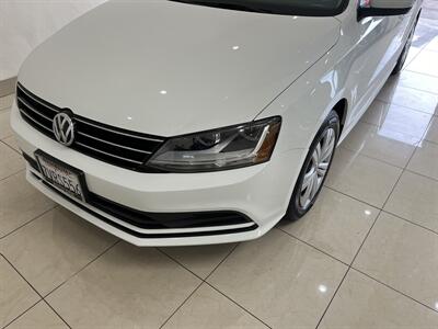 2017 Volkswagen Jetta 1.4T S   - Photo 4 - Santa Cruz, CA 95062