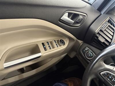 2017 Ford Escape Titanium   - Photo 19 - Santa Cruz, CA 95062