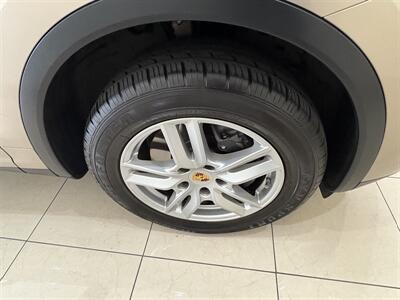 2016 Porsche Cayenne   - Photo 10 - Santa Cruz, CA 95062