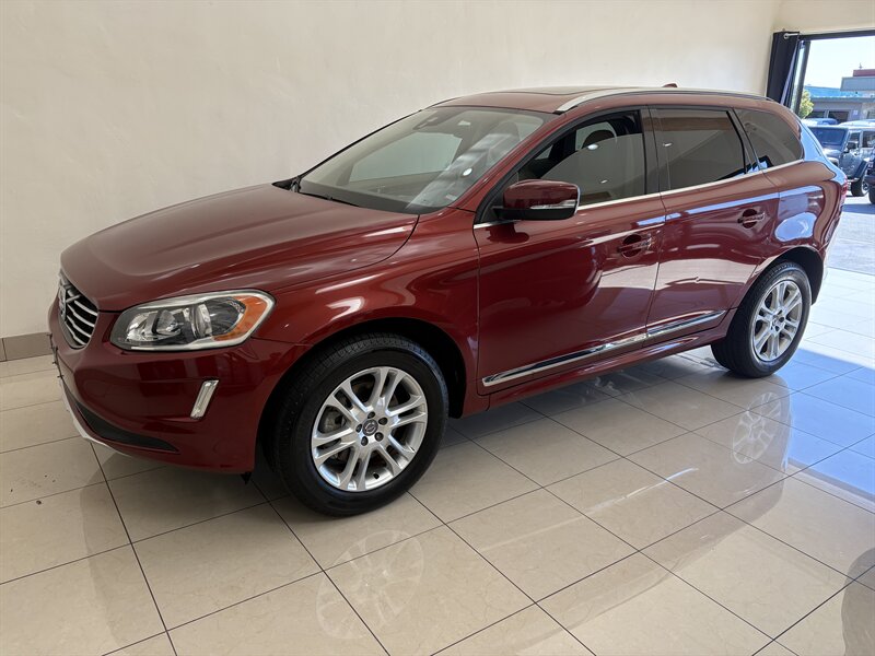2015 Volvo XC60 T5 Drive-E Premier  