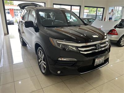 2018 Honda Pilot Touring   - Photo 2 - Santa Cruz, CA 95062