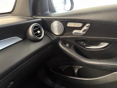 2018 Mercedes-Benz GLC GLC 300 4MATIC   - Photo 12 - Santa Cruz, CA 95062
