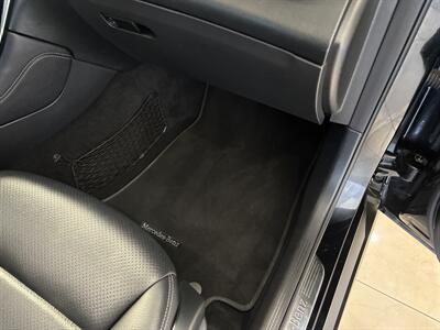 2018 Mercedes-Benz GLC GLC 300 4MATIC   - Photo 18 - Santa Cruz, CA 95062