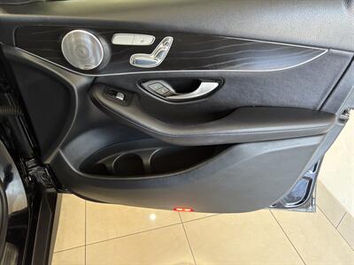 2018 Mercedes-Benz GLC GLC 300 4MATIC   - Photo 22 - Santa Cruz, CA 95062