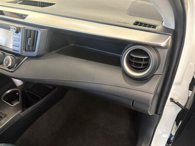 2018 Toyota RAV4 LE - Photo 15 - Santa Cruz, CA 95062