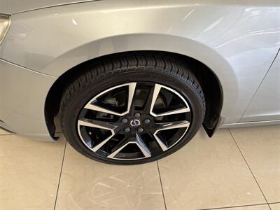 2018 Volvo V60 T5 Dynamic   - Photo 9 - Santa Cruz, CA 95062