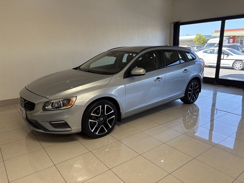 2018 Volvo V60 T5 Dynamic - Photo 1 - Santa Cruz, CA 95062