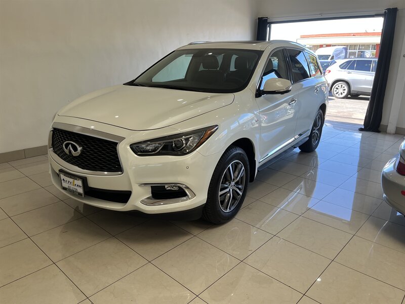 INFINITI QX60's photo