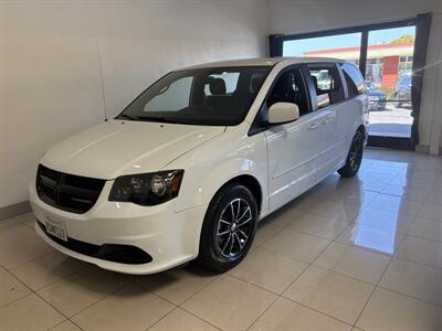 2017 Dodge Grand Caravan SE   - Photo 2 - Santa Cruz, CA 95062